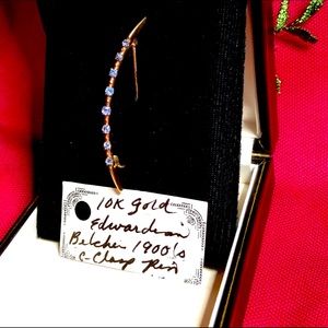 Antique 1900s Sapphire moon🌙C-Clasp pin 10Kt Gold